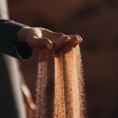 neom-zYy15TtlgGk-unsplash-e1685621628264.jpg